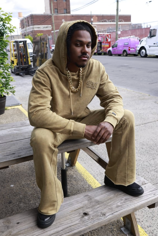 CORE LOOSE FIT JOGGER - RICH GOLD - TV0108