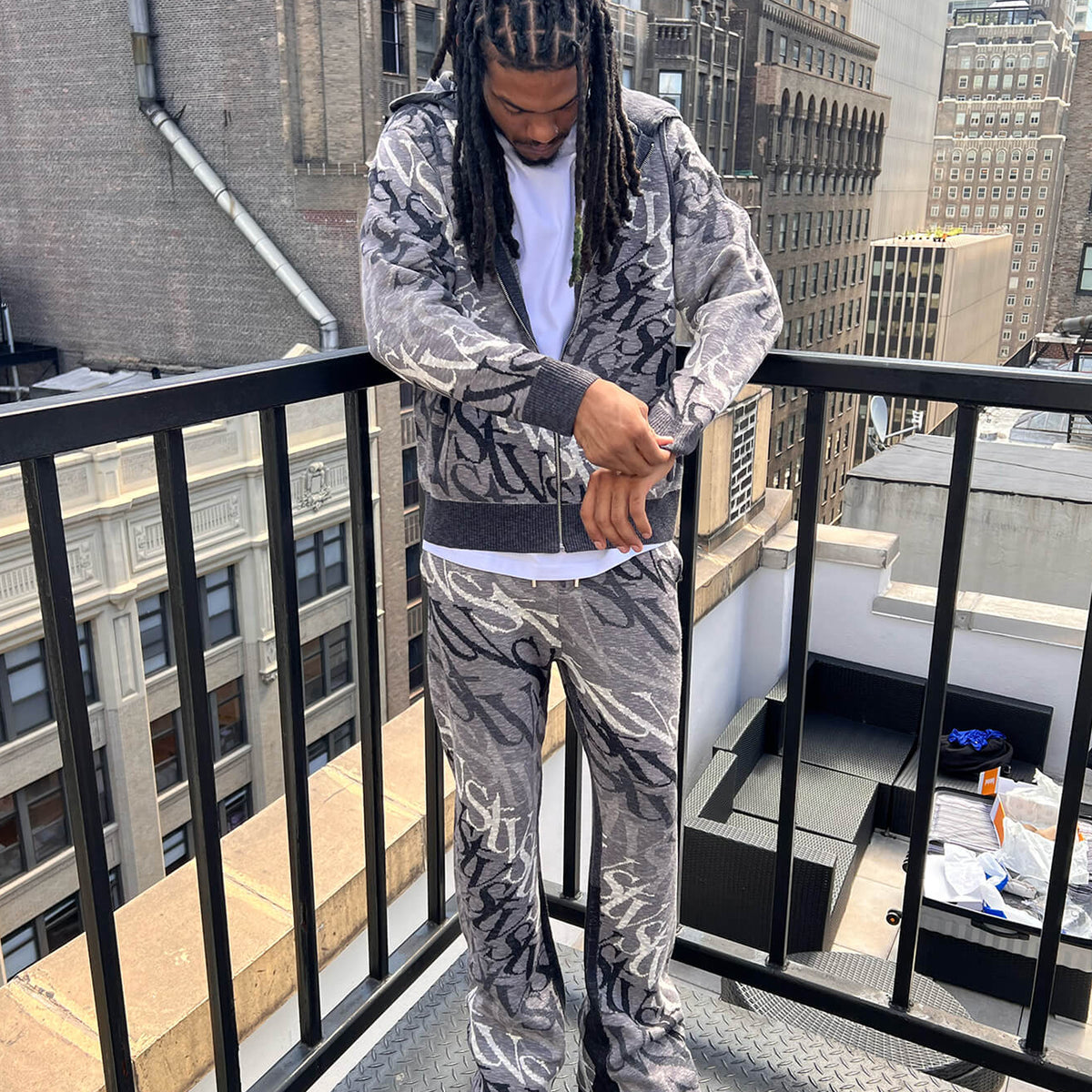 SI TU VEUX WAVE LOGO ZIP FRONT HOODIE CAVIAR OMBRÉ