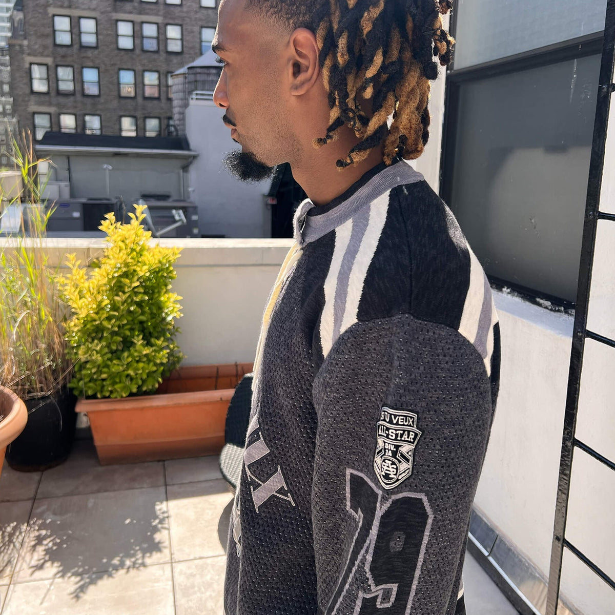 SI TU VEUX CHAMPIONNE HOCKEY JERSEY CAVIAR MESH SWEATER KNIT